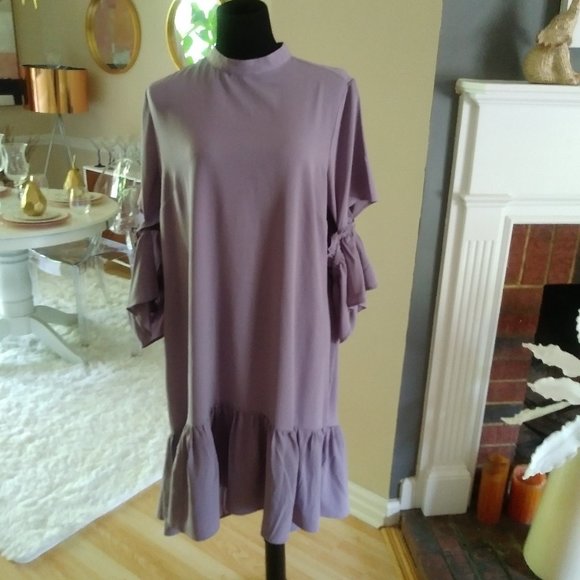 ASOS Curve Dresses & Skirts - ASOS CURVE Tea Lilac Midi With Cut Out Sleeves and Ruffle Size 16